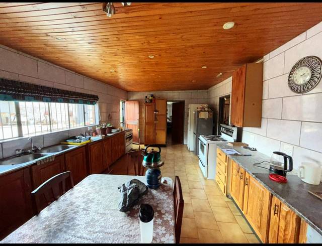 4 BEDROOM HOUSE FOR SALE IN MULLERSTUINE